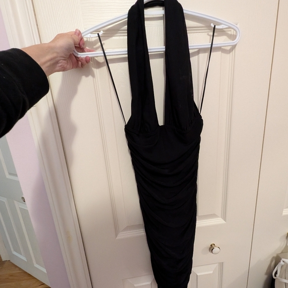 Guess black mini halter dress XS - Picture 2 of 3